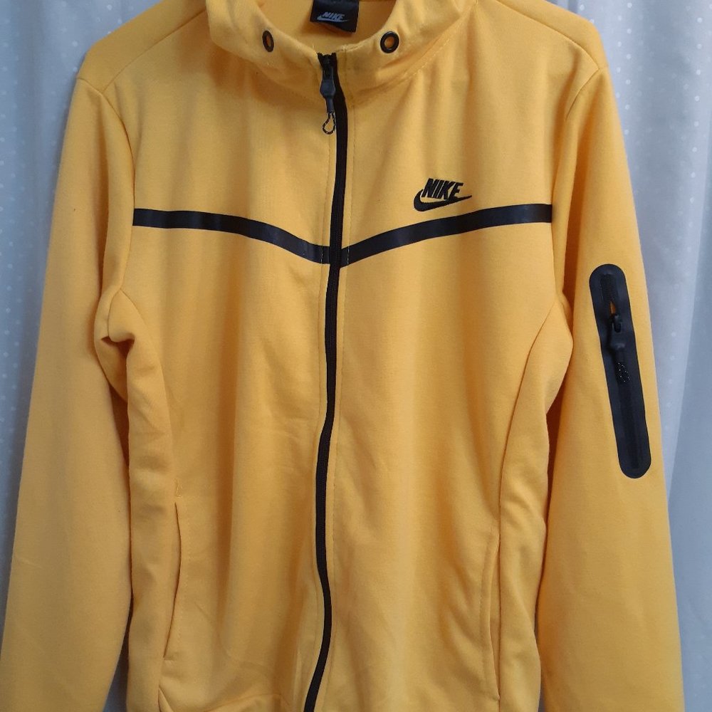 Zip up sweatjacket
